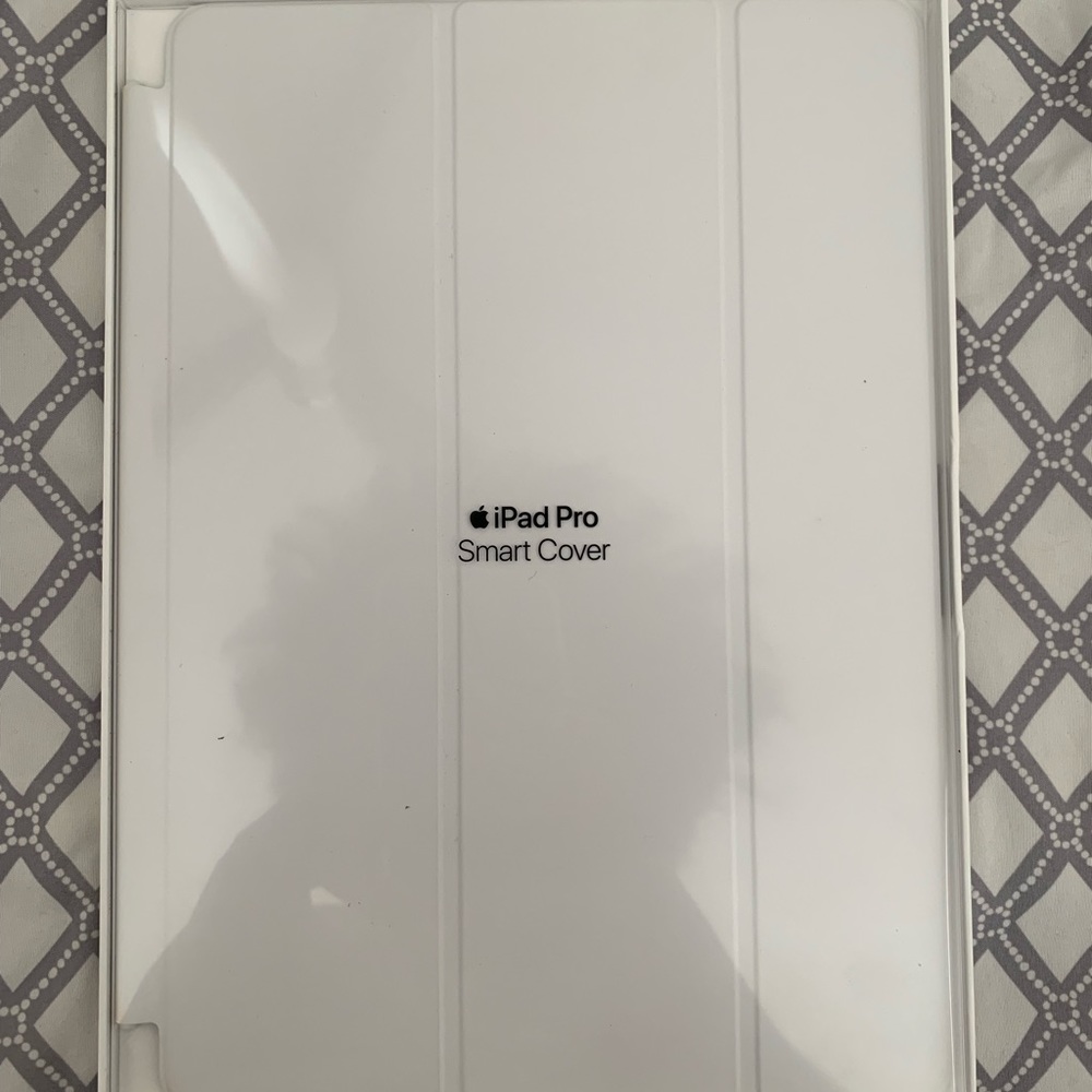 White Pad Pro 10.5 Smart Case